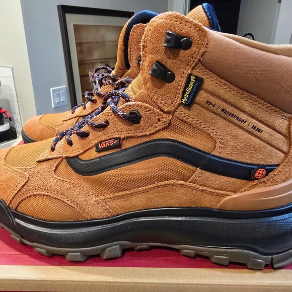 Vans MTE Crestline Waterproof Glazed Ginger Mens Size 10 Boots HIKING SHOE NEW - Picture 1 of 9